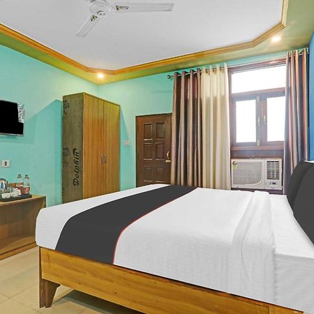 فندق Collection O Premier Near Hazratganj لاكناو المظهر الخارجي الصورة
