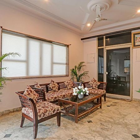 فندق Collection O Premier Near Hazratganj لاكناو المظهر الخارجي الصورة