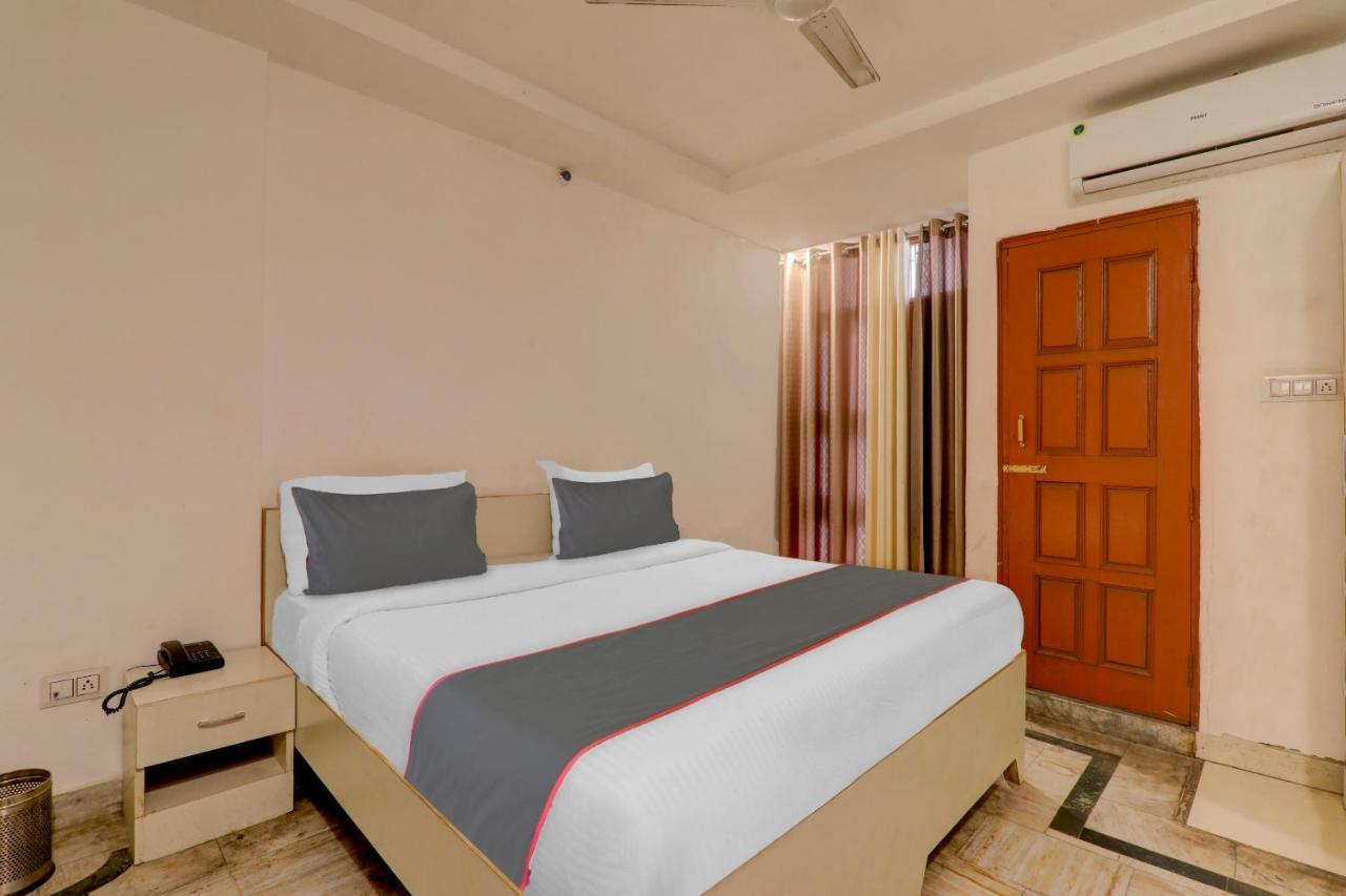 فندق Collection O Premier Near Hazratganj لاكناو المظهر الخارجي الصورة
