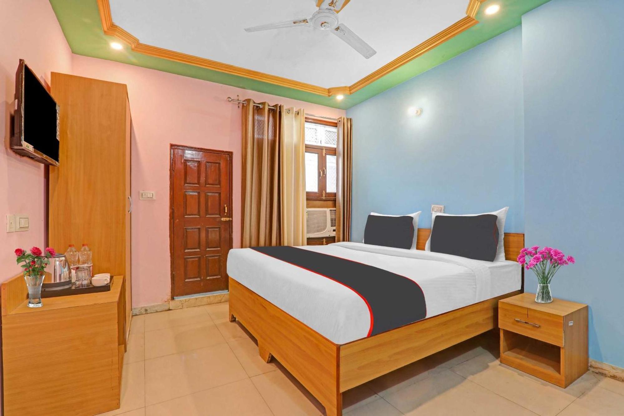 فندق Collection O Premier Near Hazratganj لاكناو المظهر الخارجي الصورة