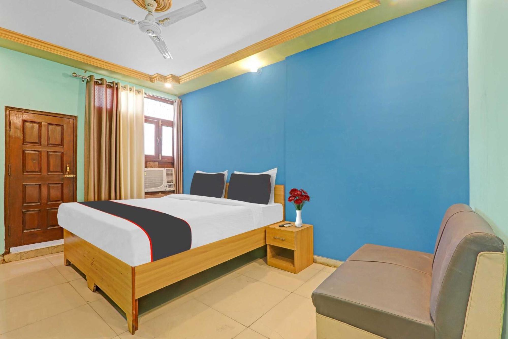 فندق Collection O Premier Near Hazratganj لاكناو المظهر الخارجي الصورة