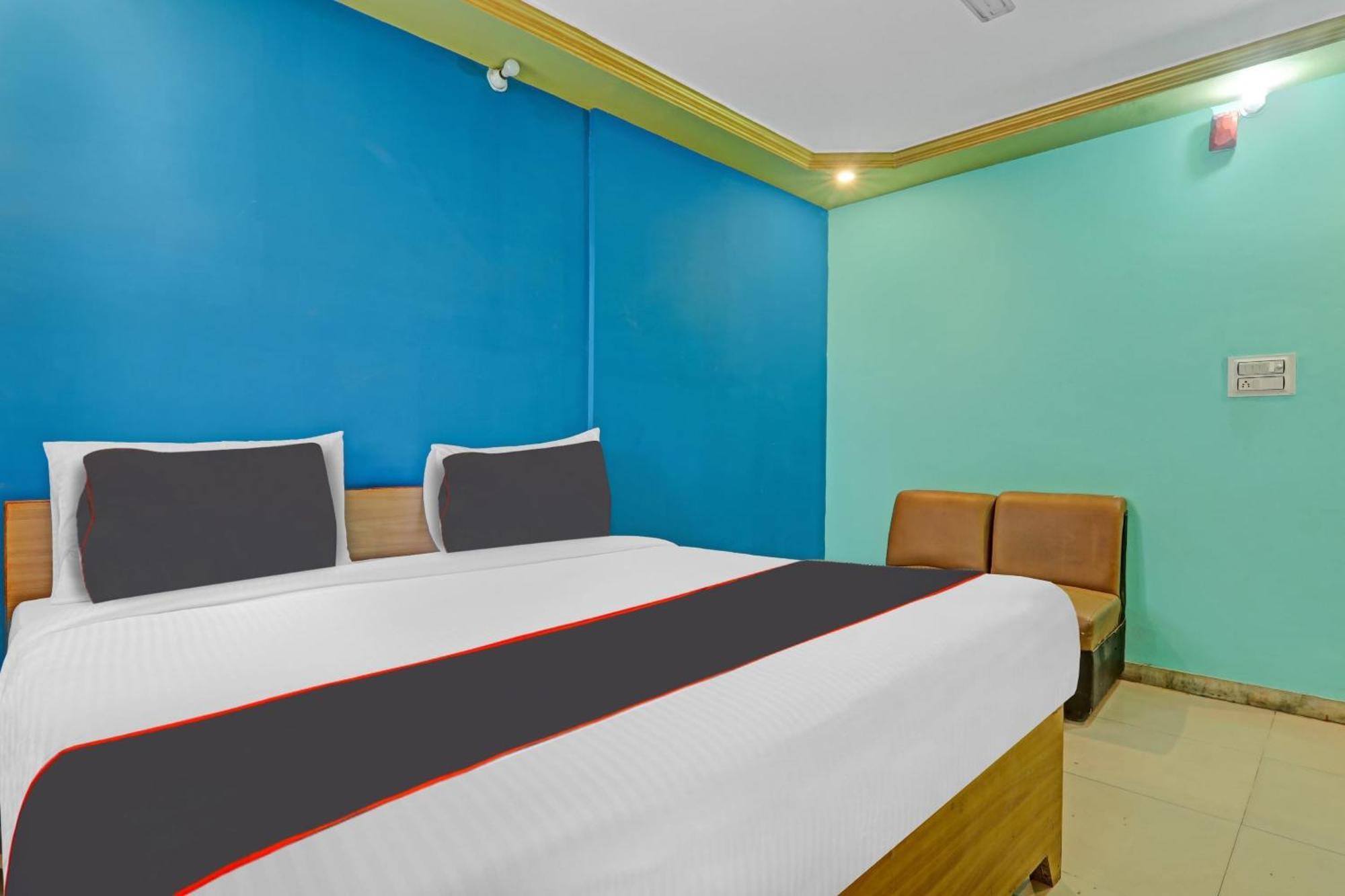 فندق Collection O Premier Near Hazratganj لاكناو المظهر الخارجي الصورة